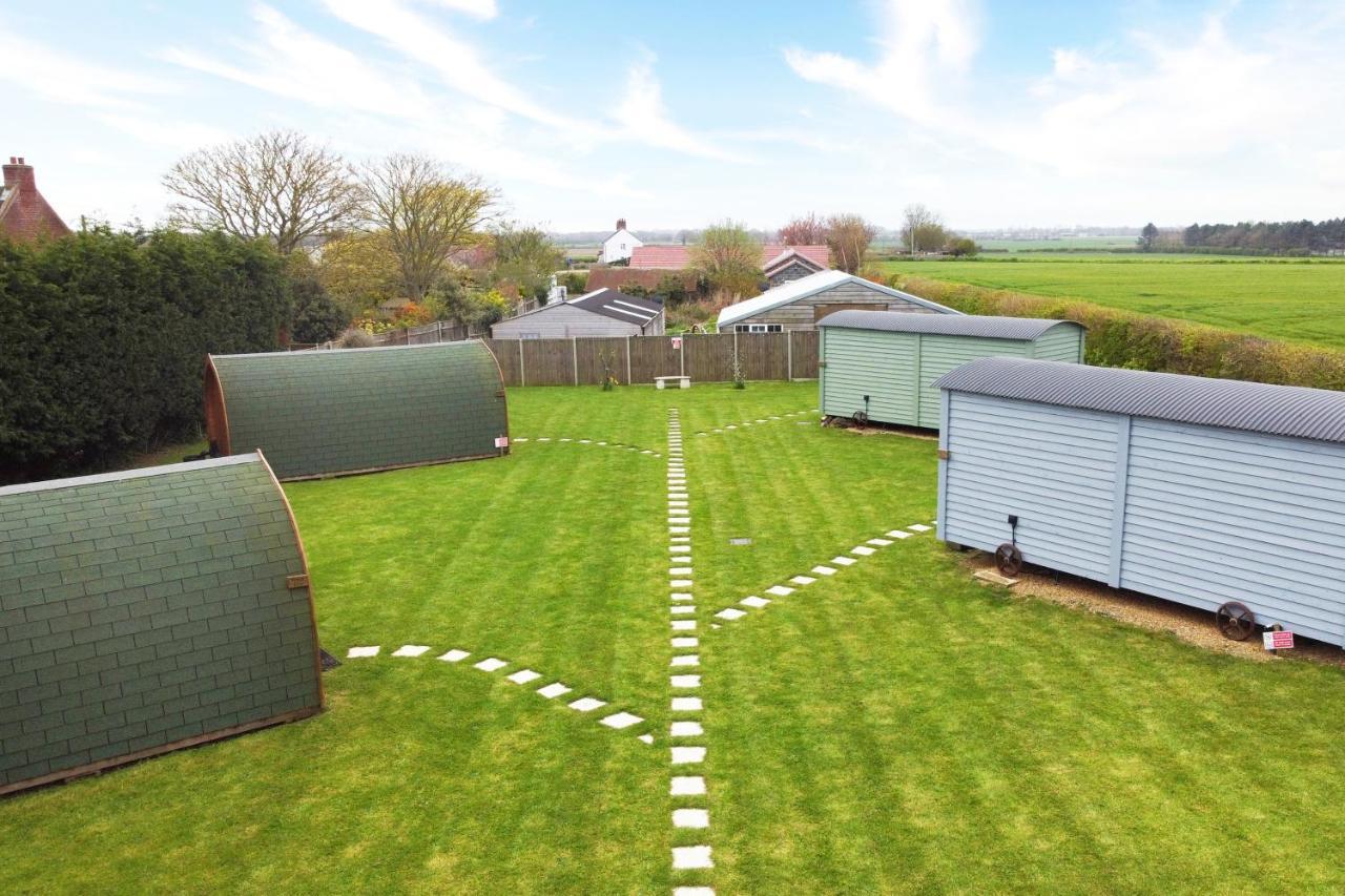 Lanterns Shepherds Huts & Glamping Happisburgh 外观 照片